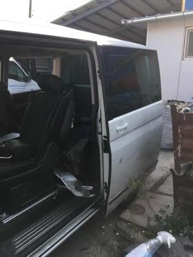 VW Multivan T6 2.0 TDI 4x4 На ЧАСТИ 140-204 к.с., снимка 2