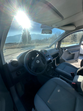 VW Caddy уникат с газ, снимка 9 - Автомобили и джипове - 45162923