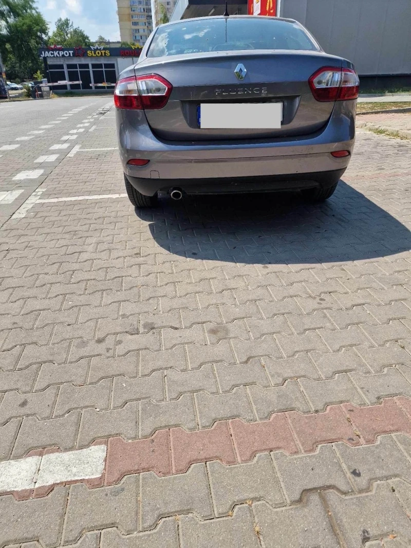 Renault Fluence, снимка 2 - Автомобили и джипове - 47622081