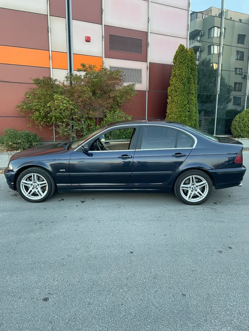 BMW 330 BMW 330XI, снимка 5 - Автомобили и джипове - 47430671