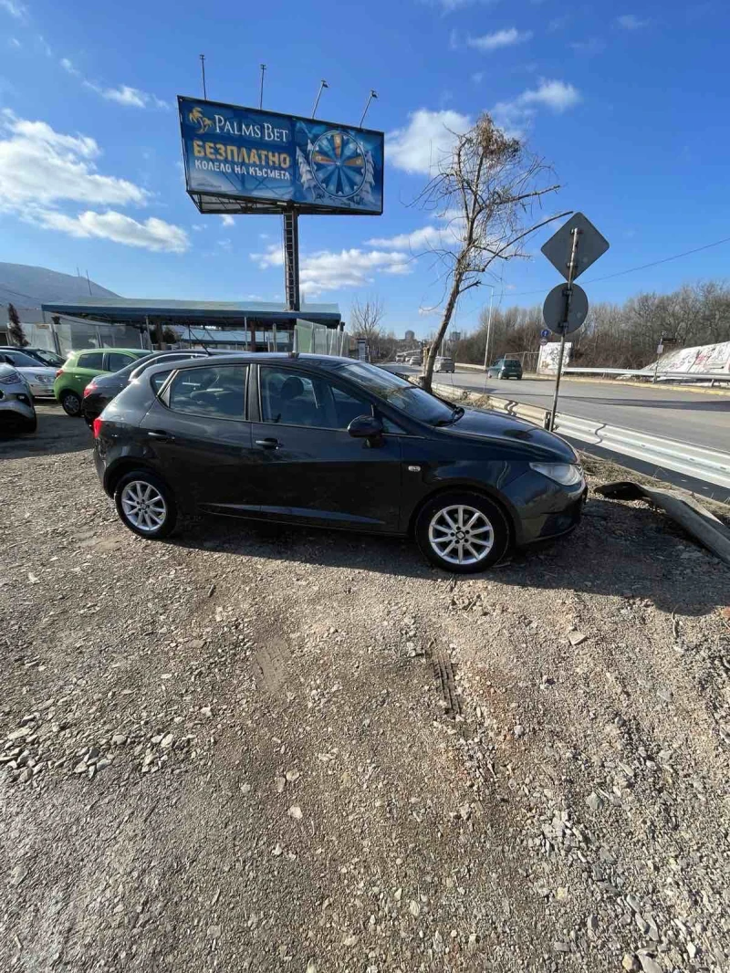 Seat Ibiza 1.6, снимка 2 - Автомобили и джипове - 47568937