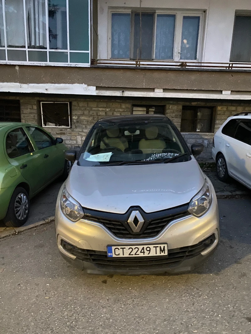 Renault Captur, снимка 7 - Автомобили и джипове - 48340623