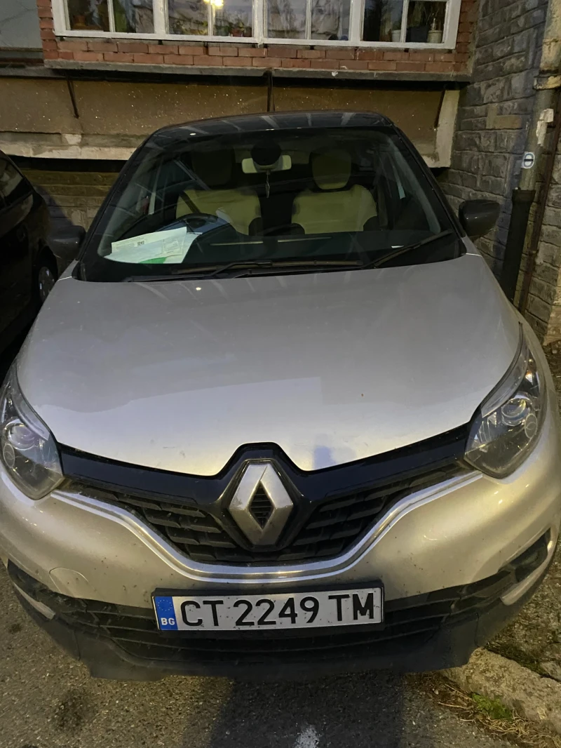 Renault Captur, снимка 1 - Автомобили и джипове - 48340623