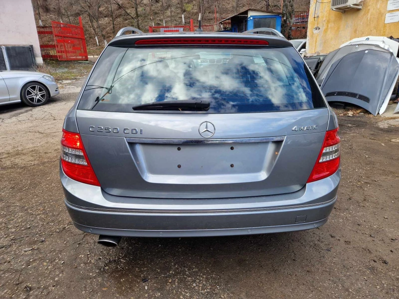 Mercedes-Benz C 350 10бр. 4matik 350/320CDI 300 бензин, снимка 13 - Автомобили и джипове - 50194798