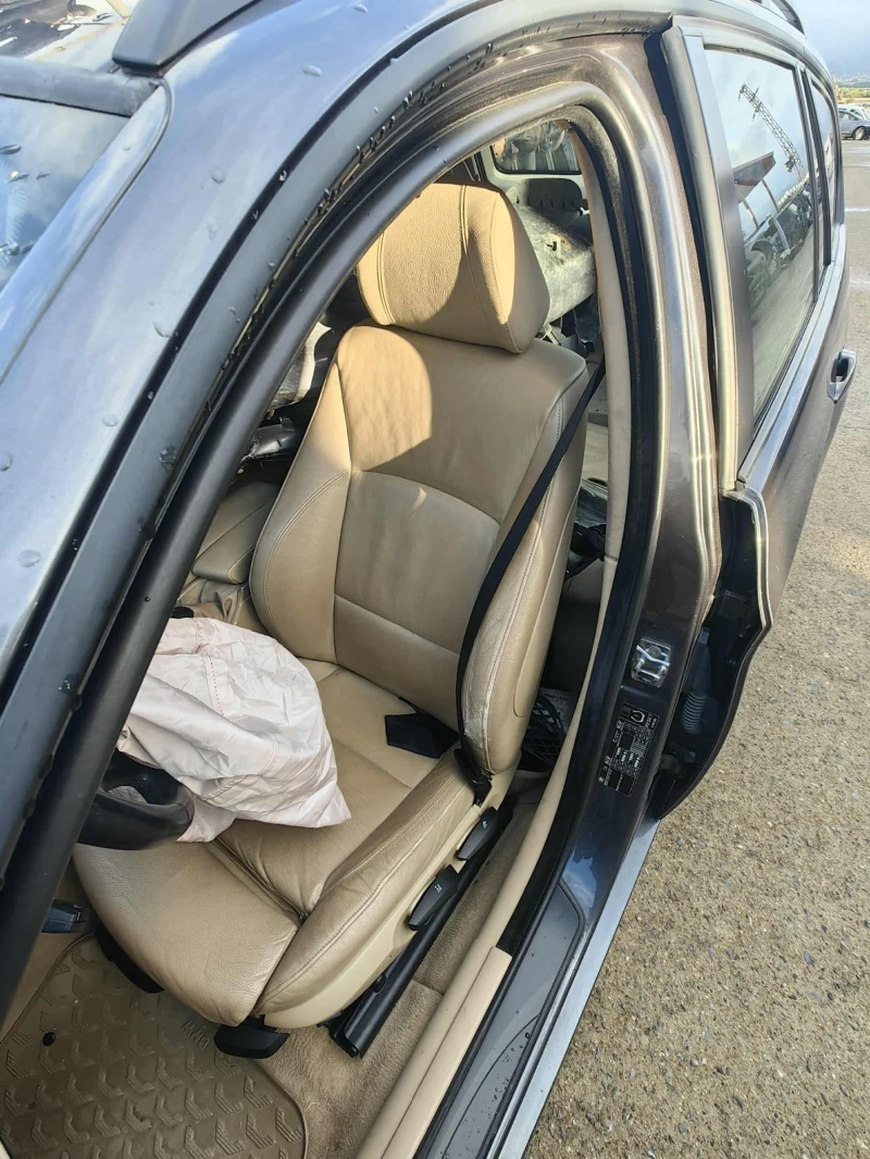 BMW 320 2.0D, снимка 4 - Автомобили и джипове - 51983294