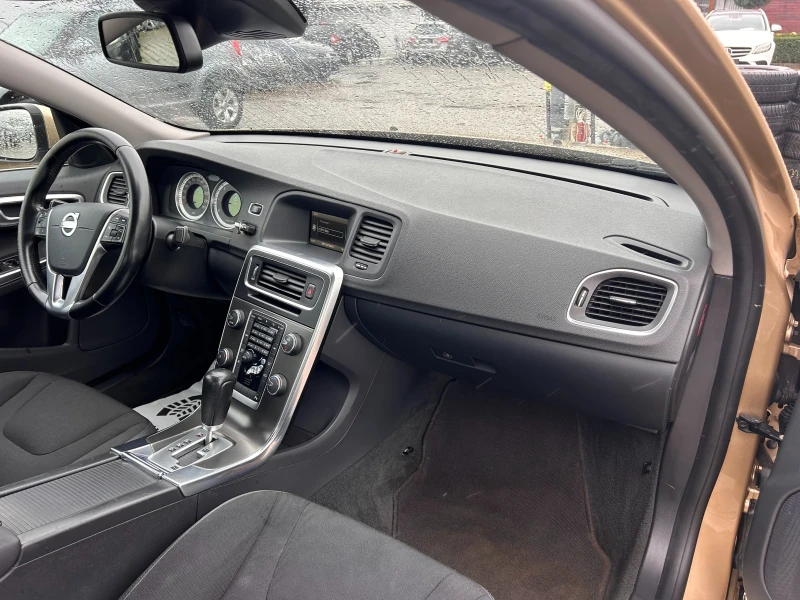 Volvo S60 2.0D AVTOMAT/NAVI EURO 5, снимка 11 - Автомобили и джипове - 52051634