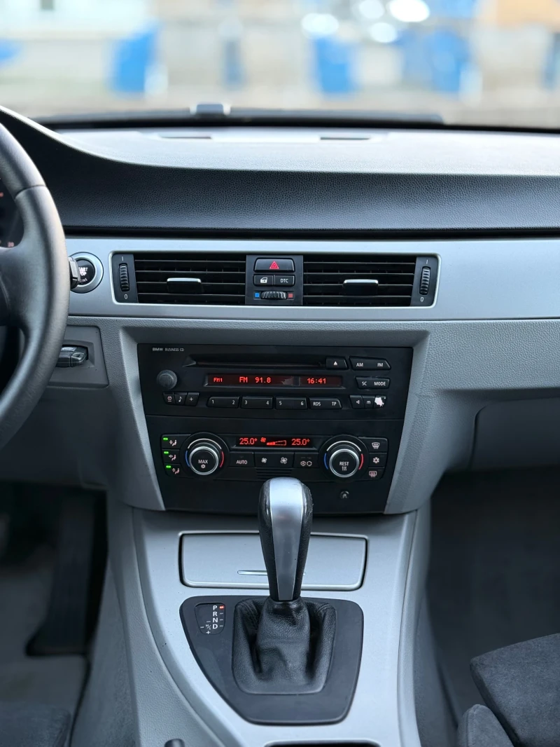 BMW 320 2.0D~163hp~АВТОМАТ, снимка 12 - Автомобили и джипове - 52446341