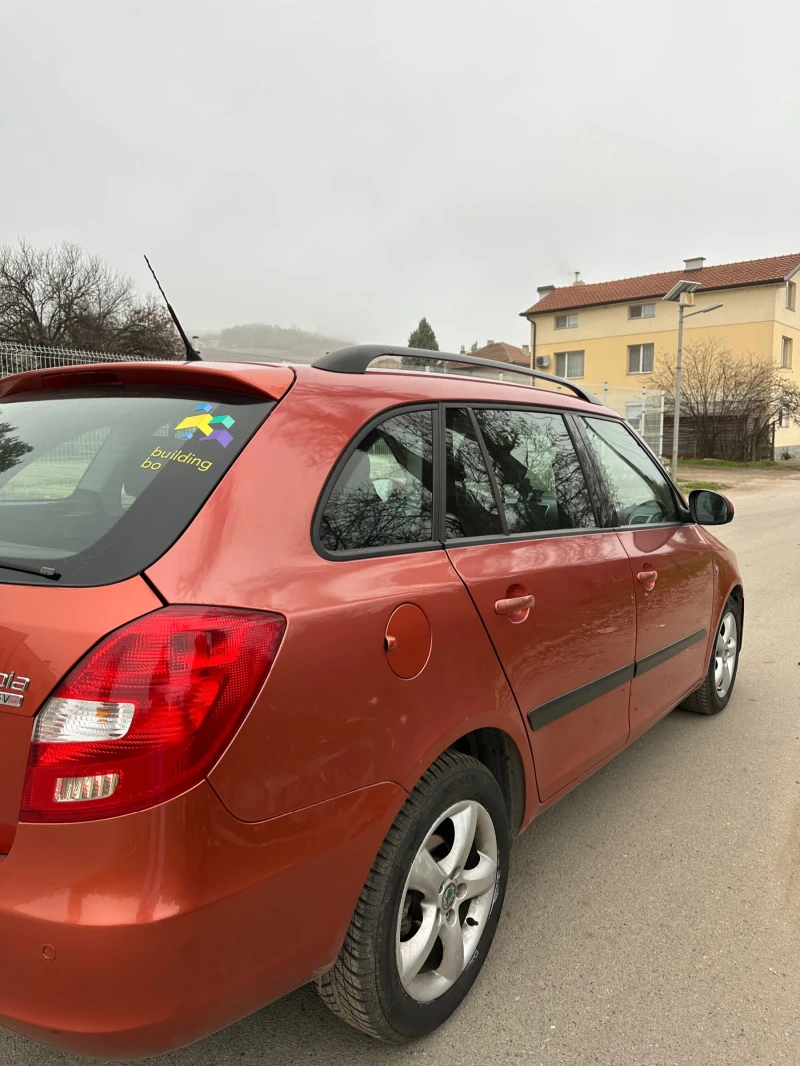 Skoda Fabia 1.6 AUTOMATIC, снимка 4 - Автомобили и джипове - 52906541