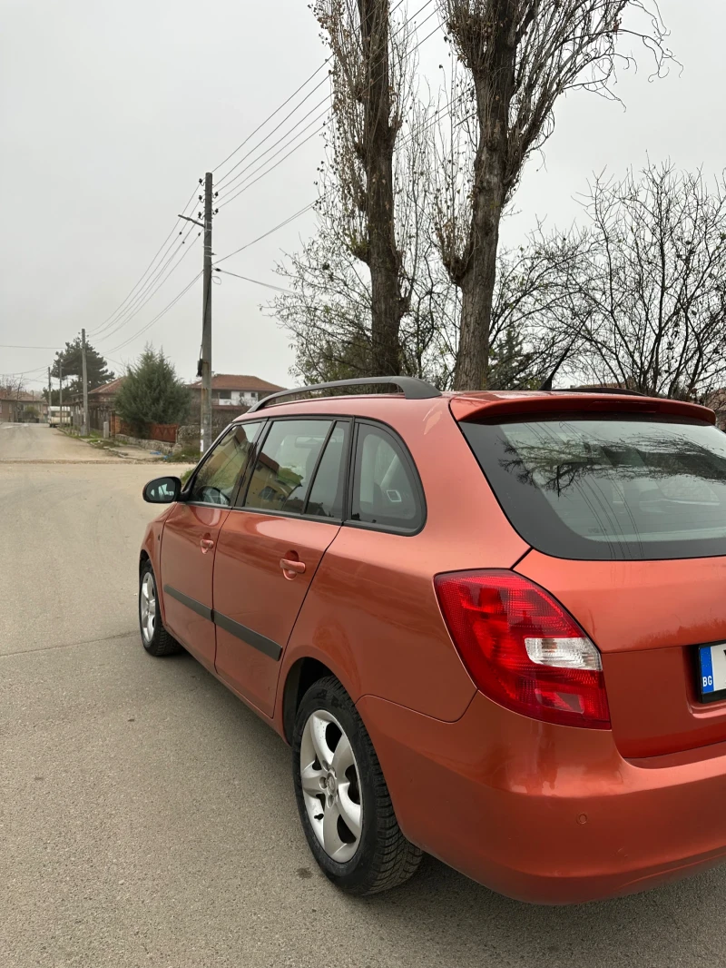 Skoda Fabia 1.6 AUTOMATIC, снимка 6 - Автомобили и джипове - 52906541