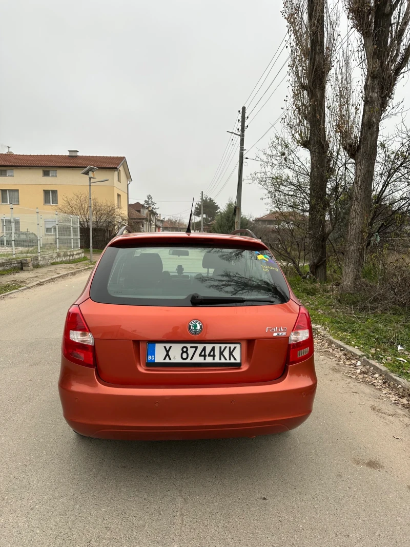 Skoda Fabia 1.6 AUTOMATIC, снимка 5 - Автомобили и джипове - 52906541