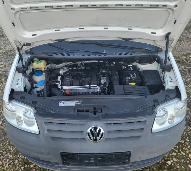 VW Caddy 1.9TDi MaxiVan, снимка 14 - Автомобили и джипове - 53114819
