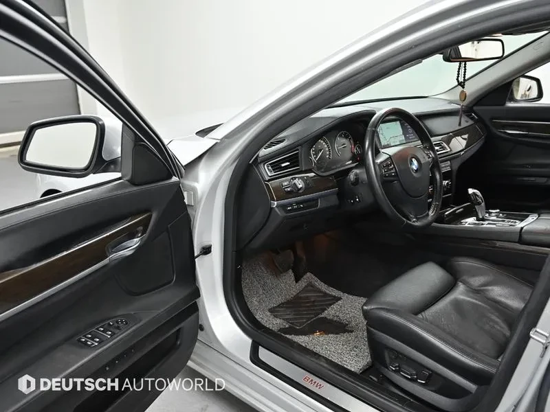 BMW 730 xDrive, снимка 11 - Автомобили и джипове - 55349251