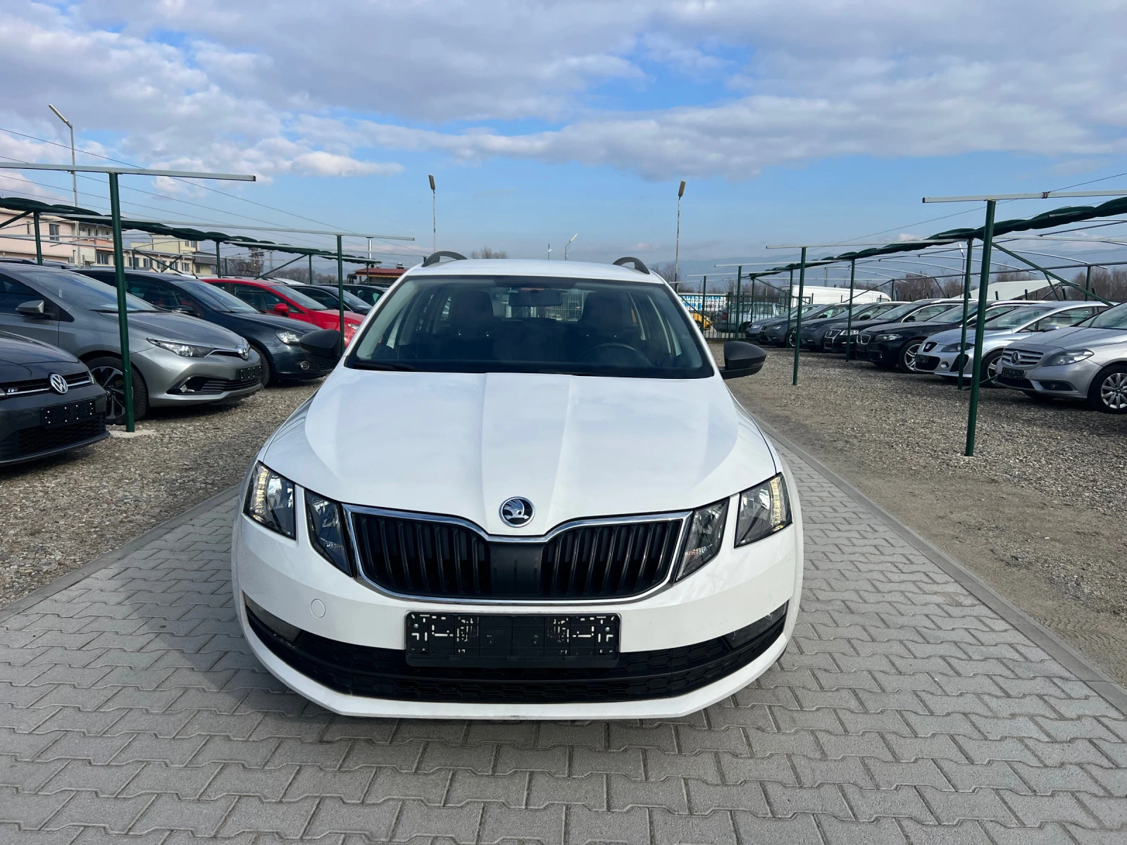 Skoda Octavia 1.6TDi Лизинг - изображение 2