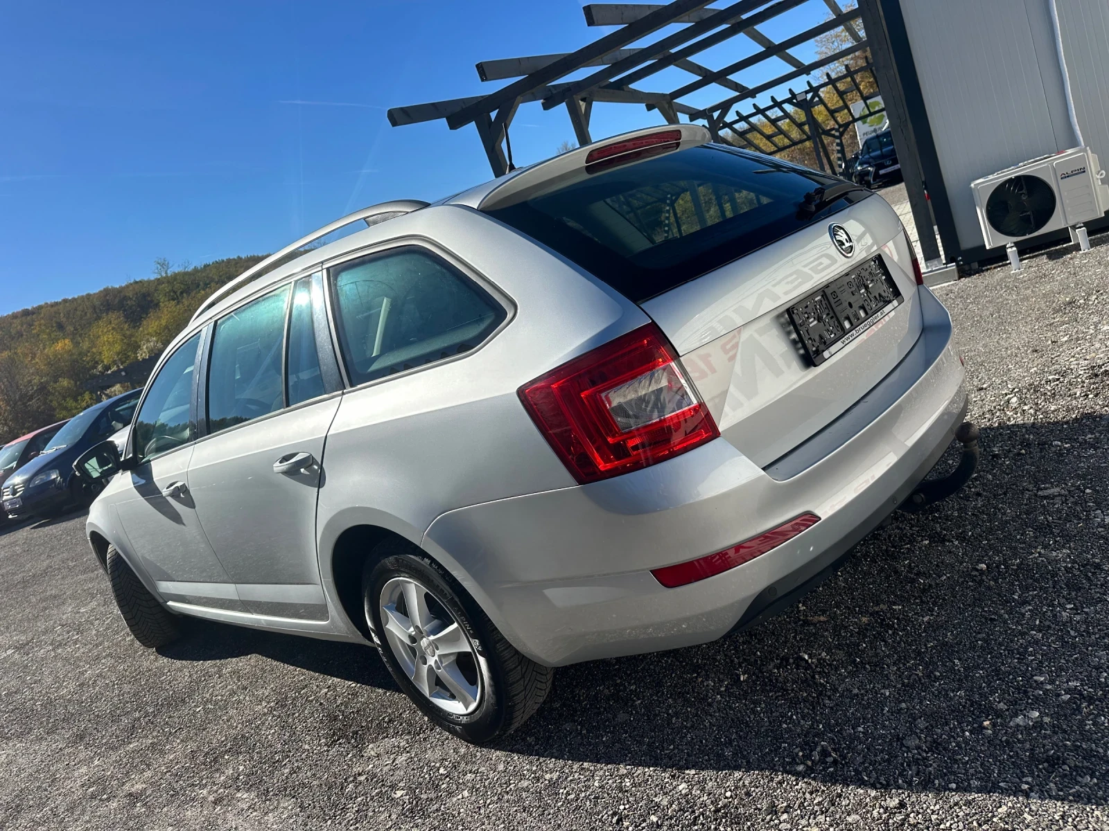 Skoda Octavia 1.6TDI* 4x4* REALNI KM*  | Mobile.bg — изображение 4