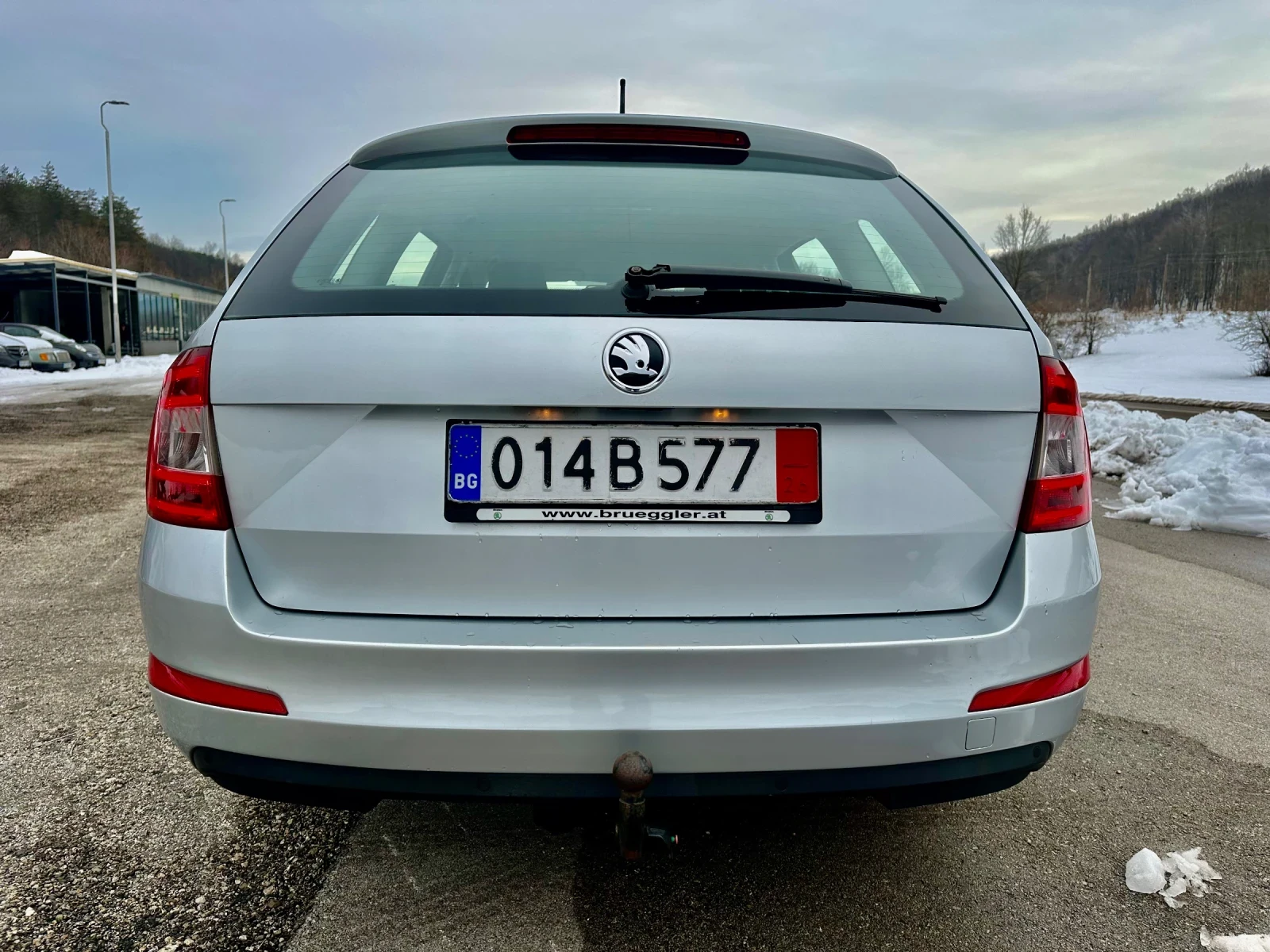 Skoda Octavia 1.6TDI* 4x4* REALNI KM*  - изображение 5