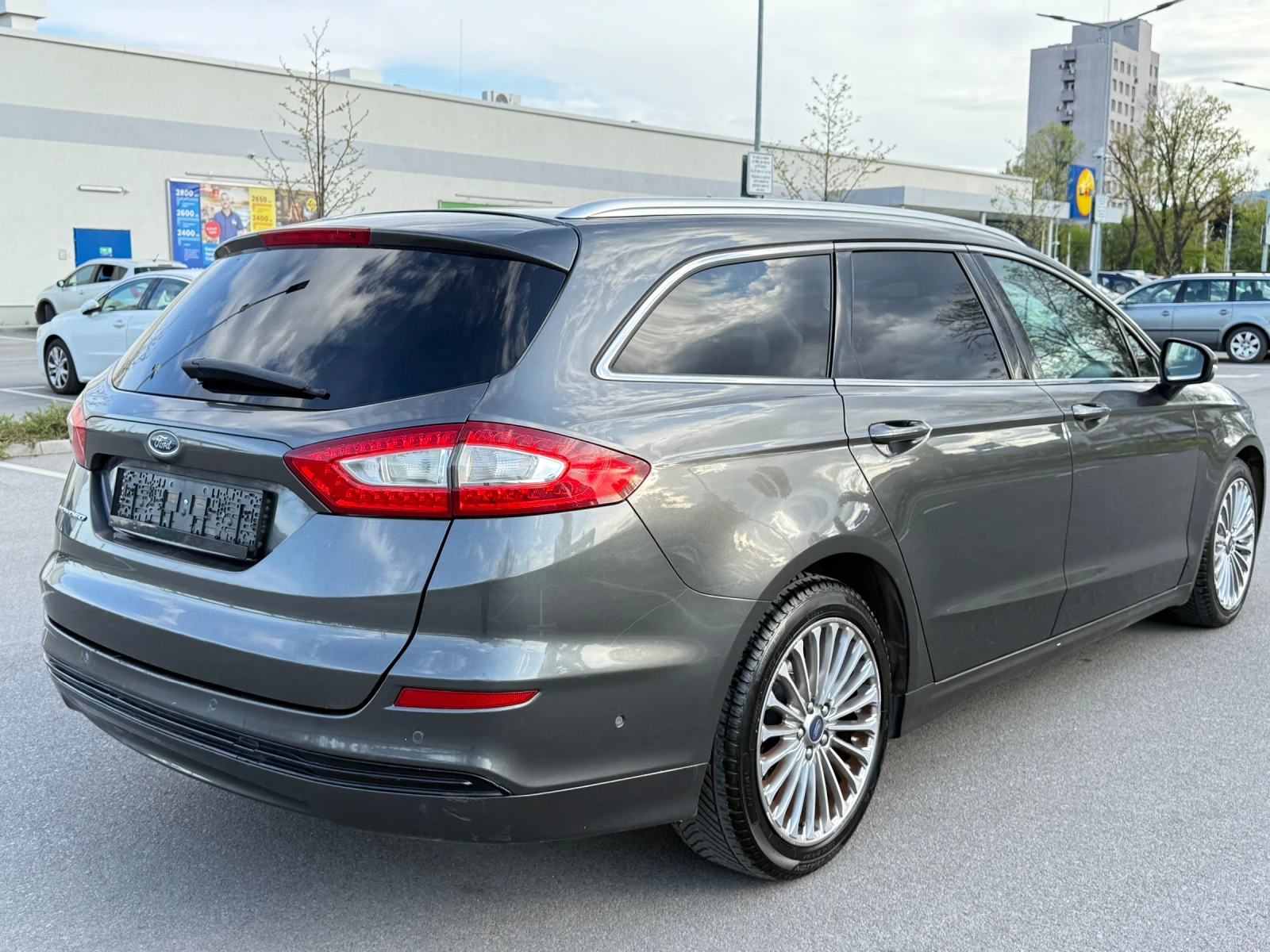 Ford Mondeo * 2.0L TDCI* PODGREV* KOJA* DISSTRONIC* KEYLESS* M - изображение 5