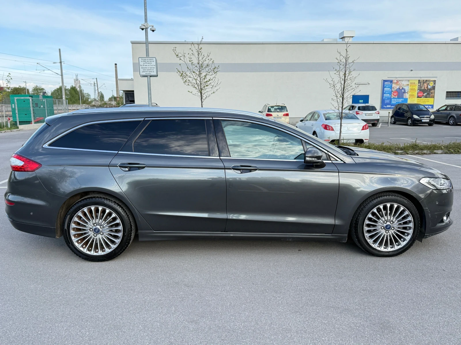 Ford Mondeo * 2.0L TDCI* PODGREV* KOJA* DISSTRONIC* KEYLESS* M - изображение 4