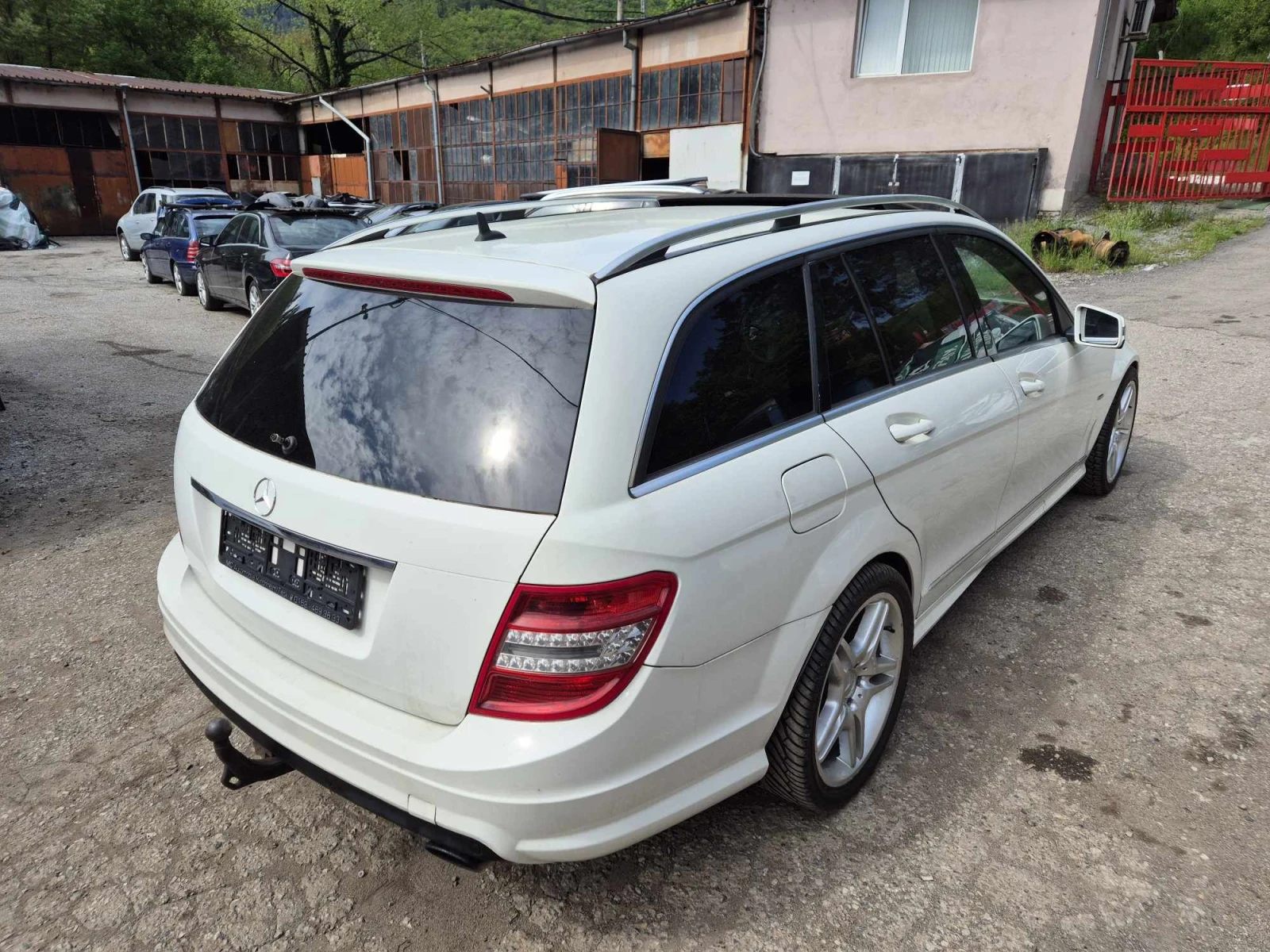Mercedes-Benz C 350 10. 4matik 350/320CDI 300  | Mobile.bg   11