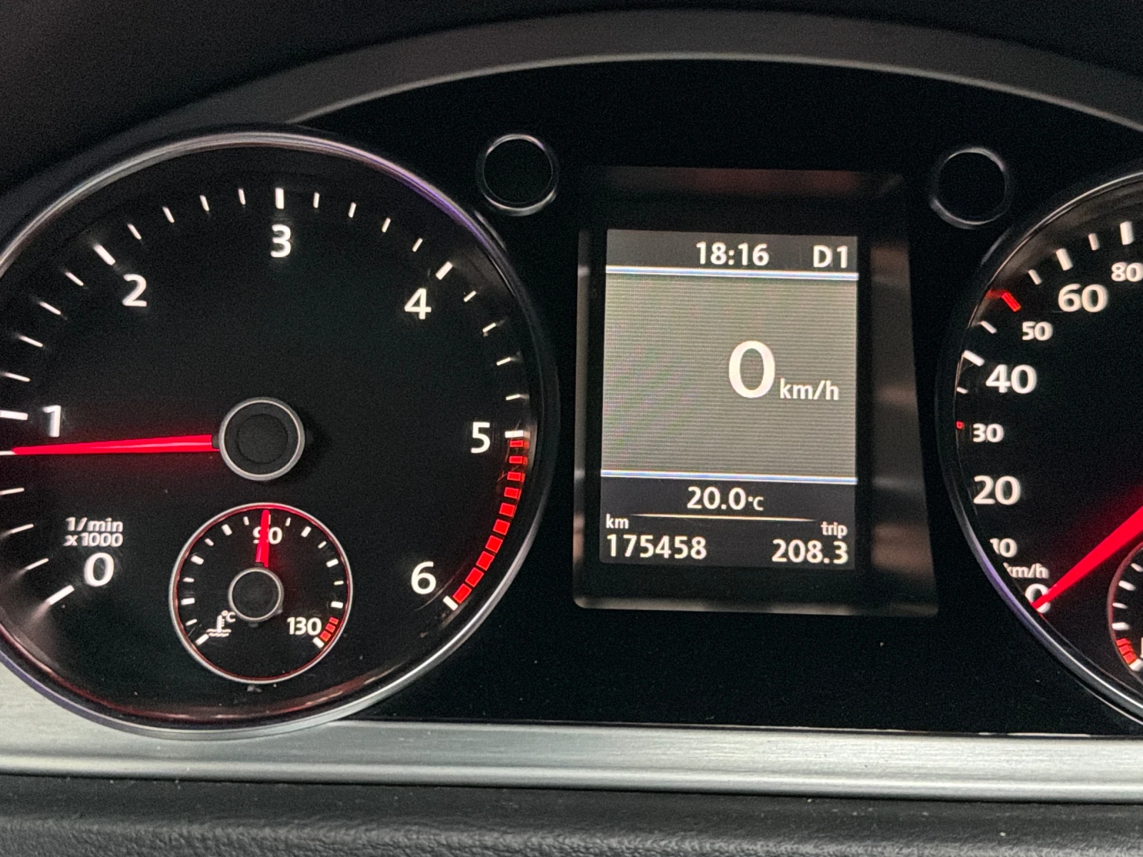 VW Passat B7, снимка 16 - Автомобили и джипове - 50268035