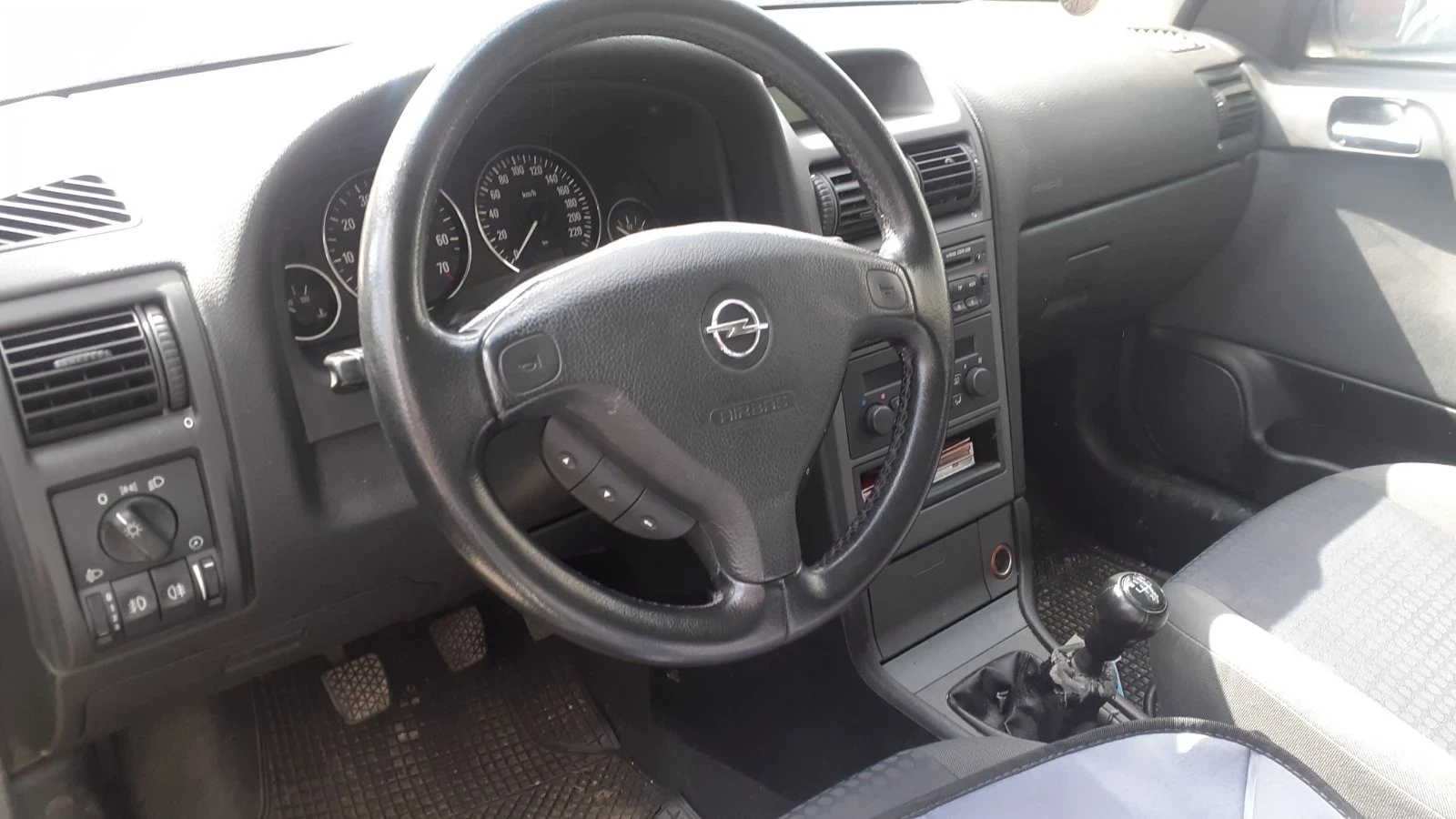 Opel Astra Хечбек - изображение 4