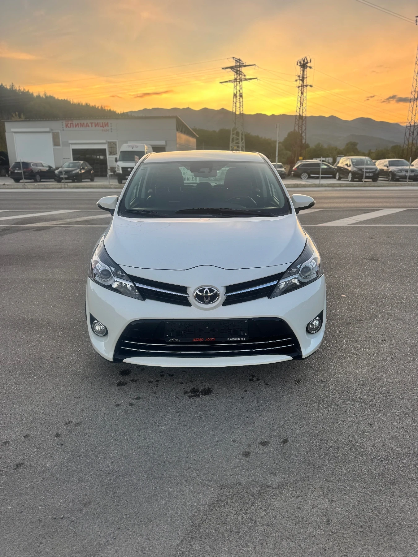 Toyota Verso d4d  6+ 1 - изображение 3
