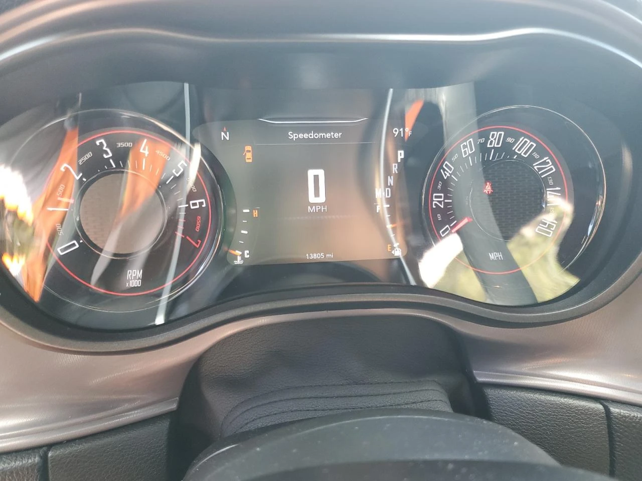 Dodge Challenger SXT  - изображение 8