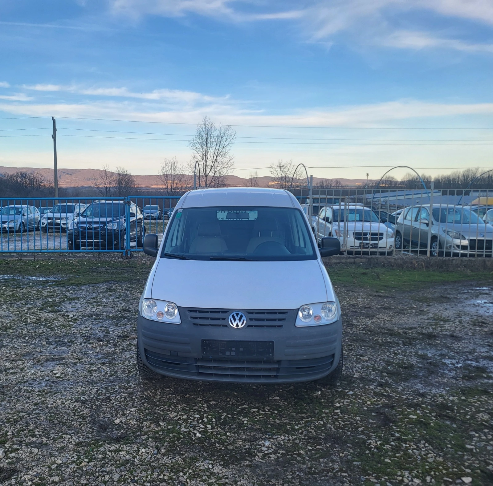 VW Caddy 1.9TDi MaxiVan - изображение 8