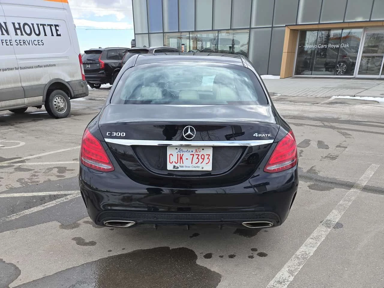 Mercedes-Benz C 300 * CARFAX * BURMESTER * PANO *  - изображение 4