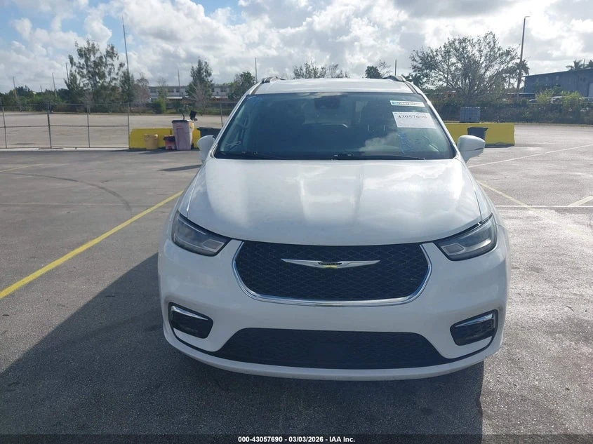 Chrysler Pacifica 3.6l Touring L, снимка 6 - Автомобили и джипове - 53773674