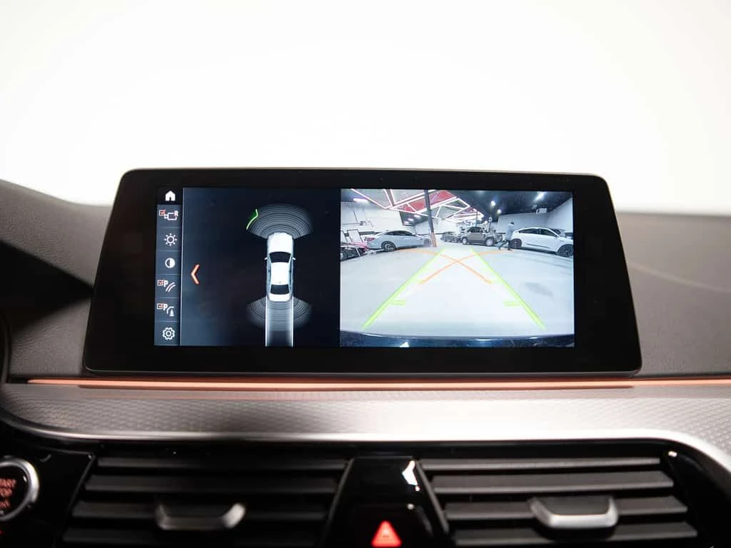 BMW 530 * 530i | M SPORT | XDRIVE | PREMIUM PKG | 19 IN * , снимка 13 - Автомобили и джипове - 53975472