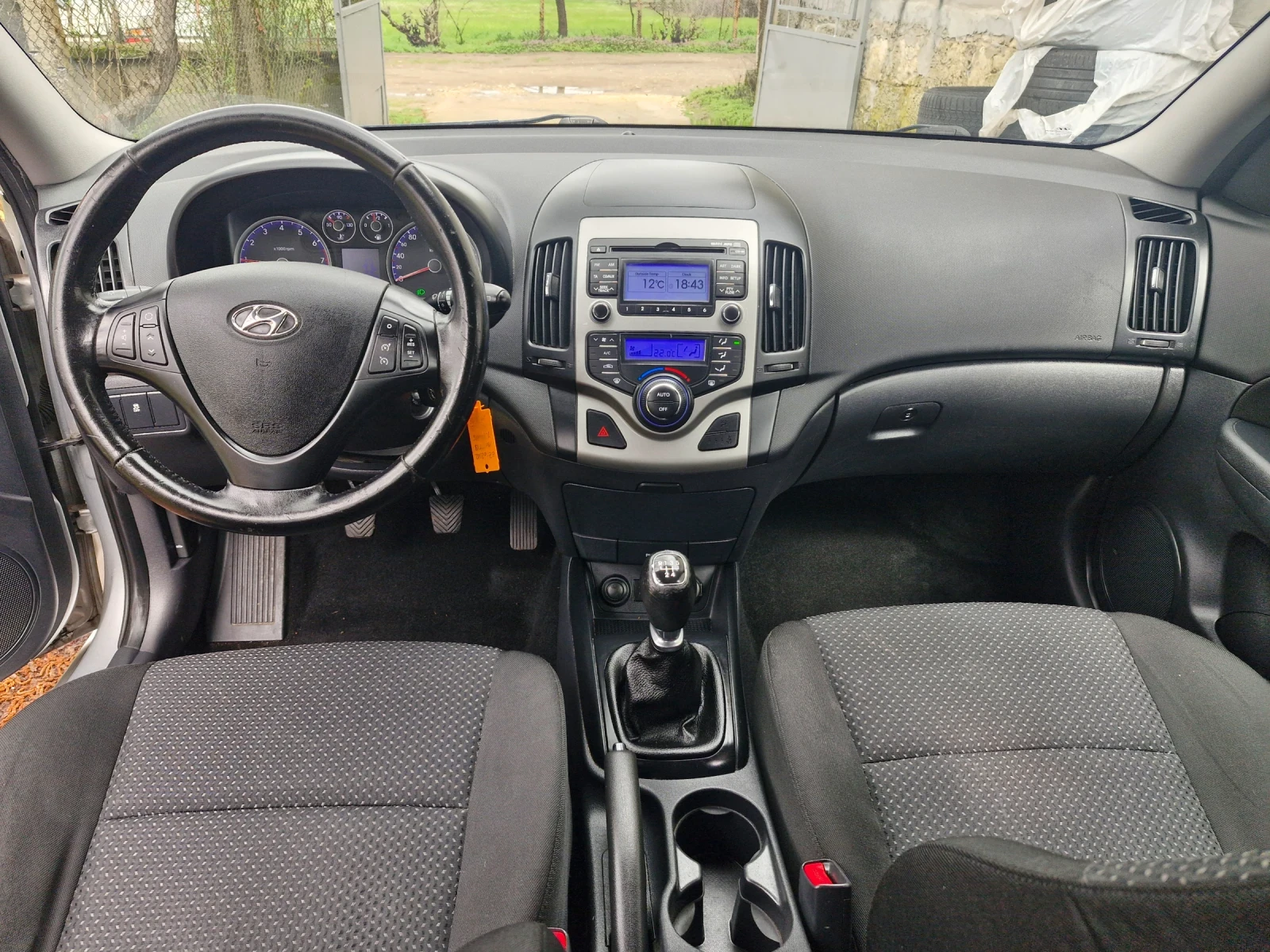 Hyundai I30 1.4 FACE 95 000км, снимка 9 - Автомобили и джипове - 54081532