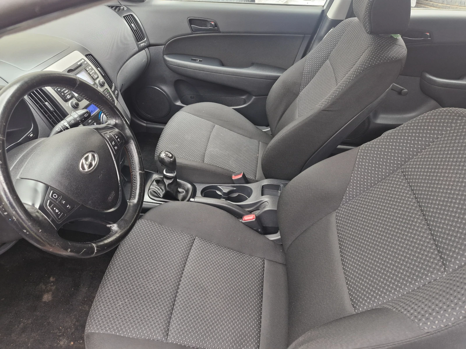 Hyundai I30 1.4 FACE 95 000км, снимка 13 - Автомобили и джипове - 54081532