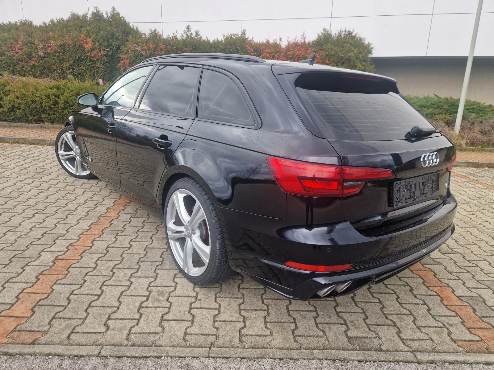 Audi A4 3.0TDI/ ABT /FULL LED/DISTRONIC/4x4, снимка 12 - Автомобили и джипове - 54323890