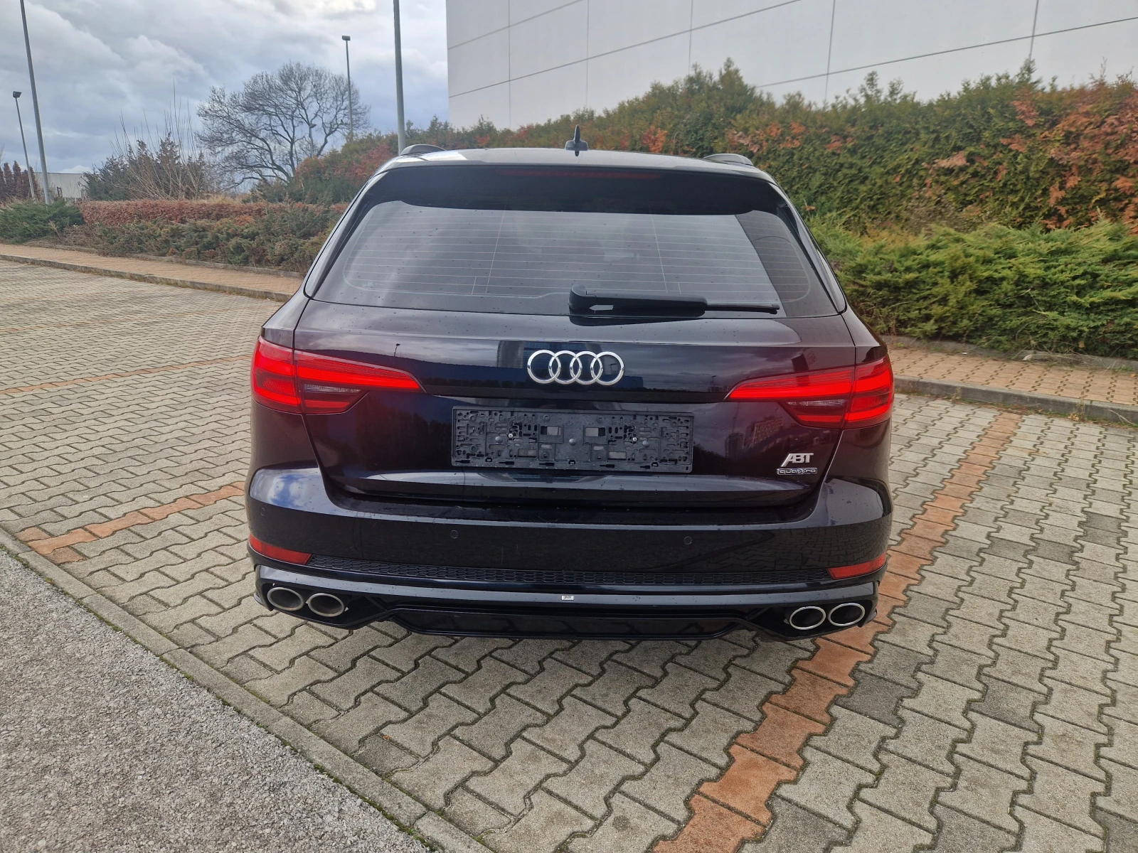 Audi A4 3.0TDI/ ABT /FULL LED/DISTRONIC/4x4, снимка 14 - Автомобили и джипове - 54323890