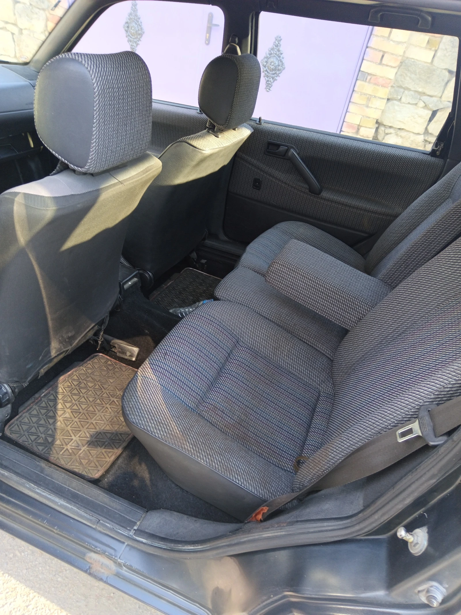 VW Passat 1.9d, снимка 6 - Автомобили и джипове - 54477961