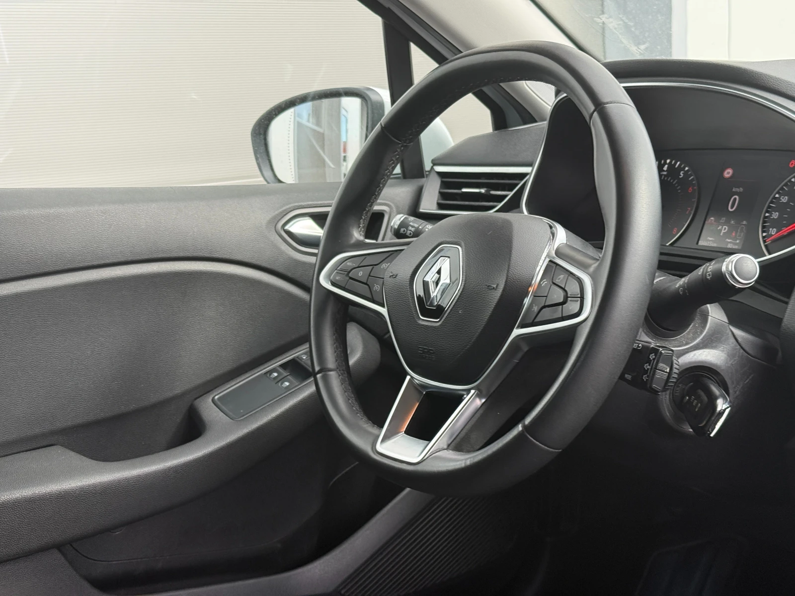 Renault Clio | Mobile.bg � ����������� 10