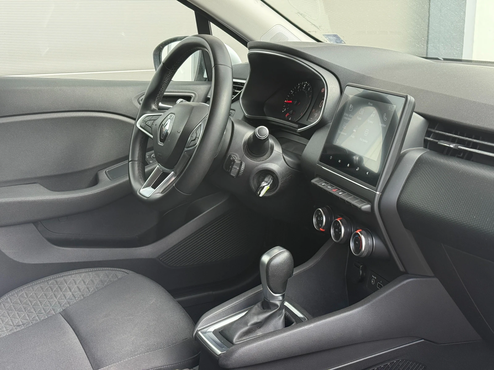Renault Clio | Mobile.bg � ����������� 16