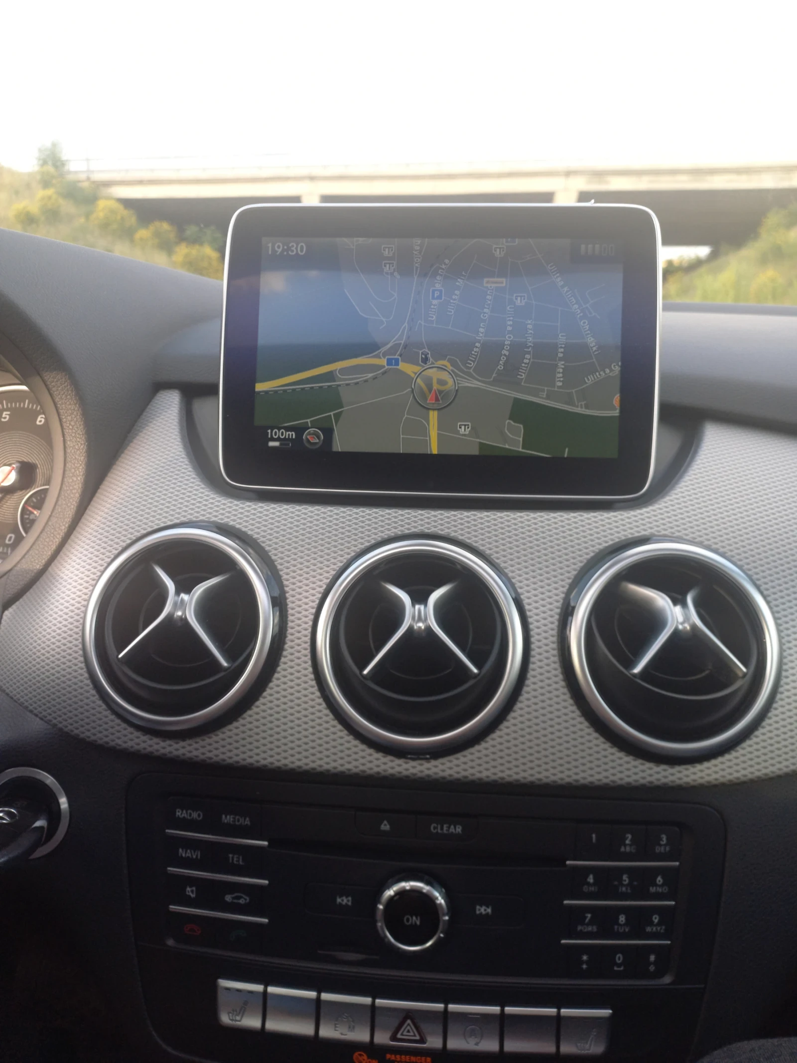 Mercedes-Benz B 250, снимка 14 - Автомобили и джипове - 54742372