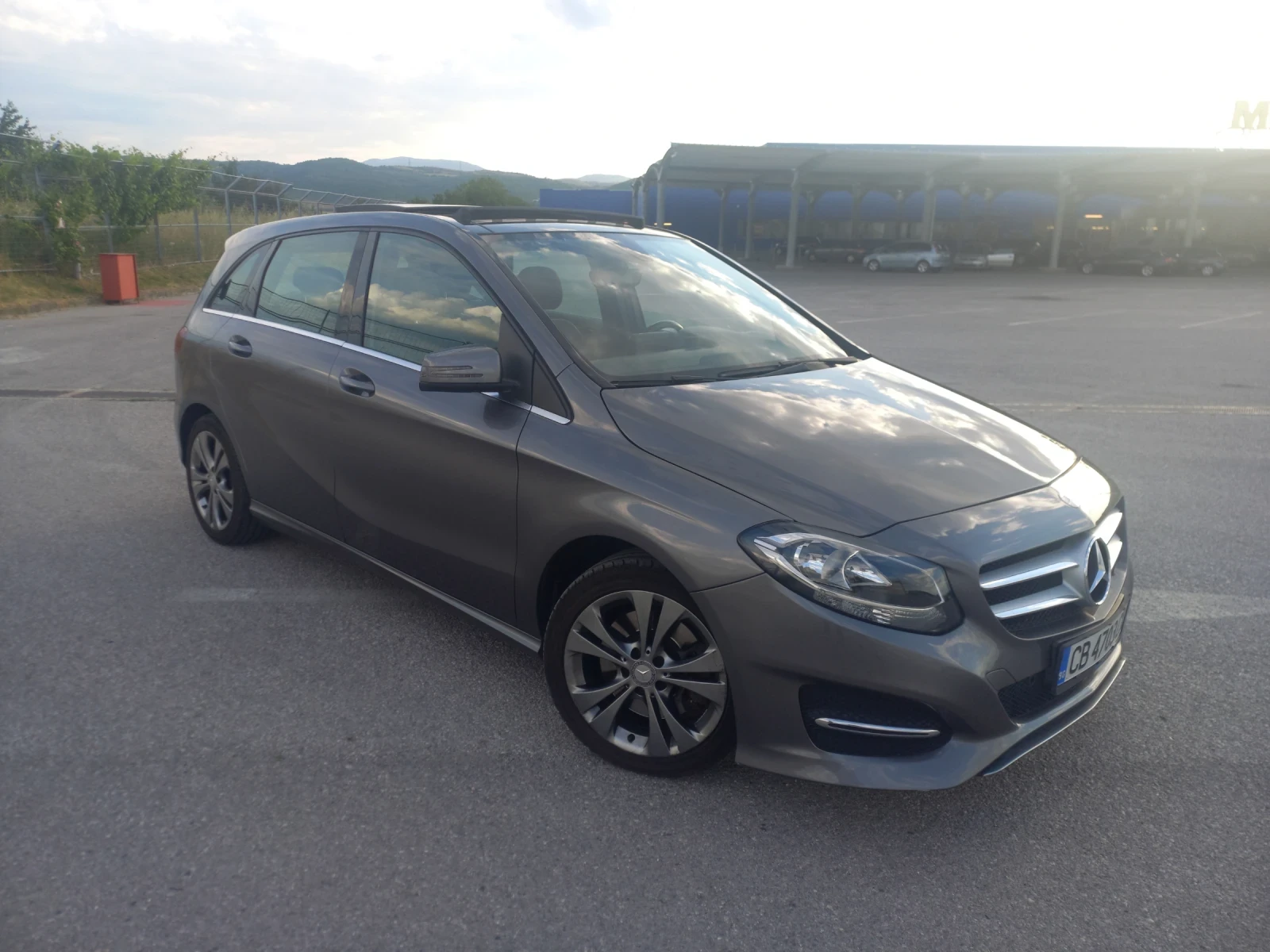 Mercedes-Benz B 250, снимка 17 - Автомобили и джипове - 54742372