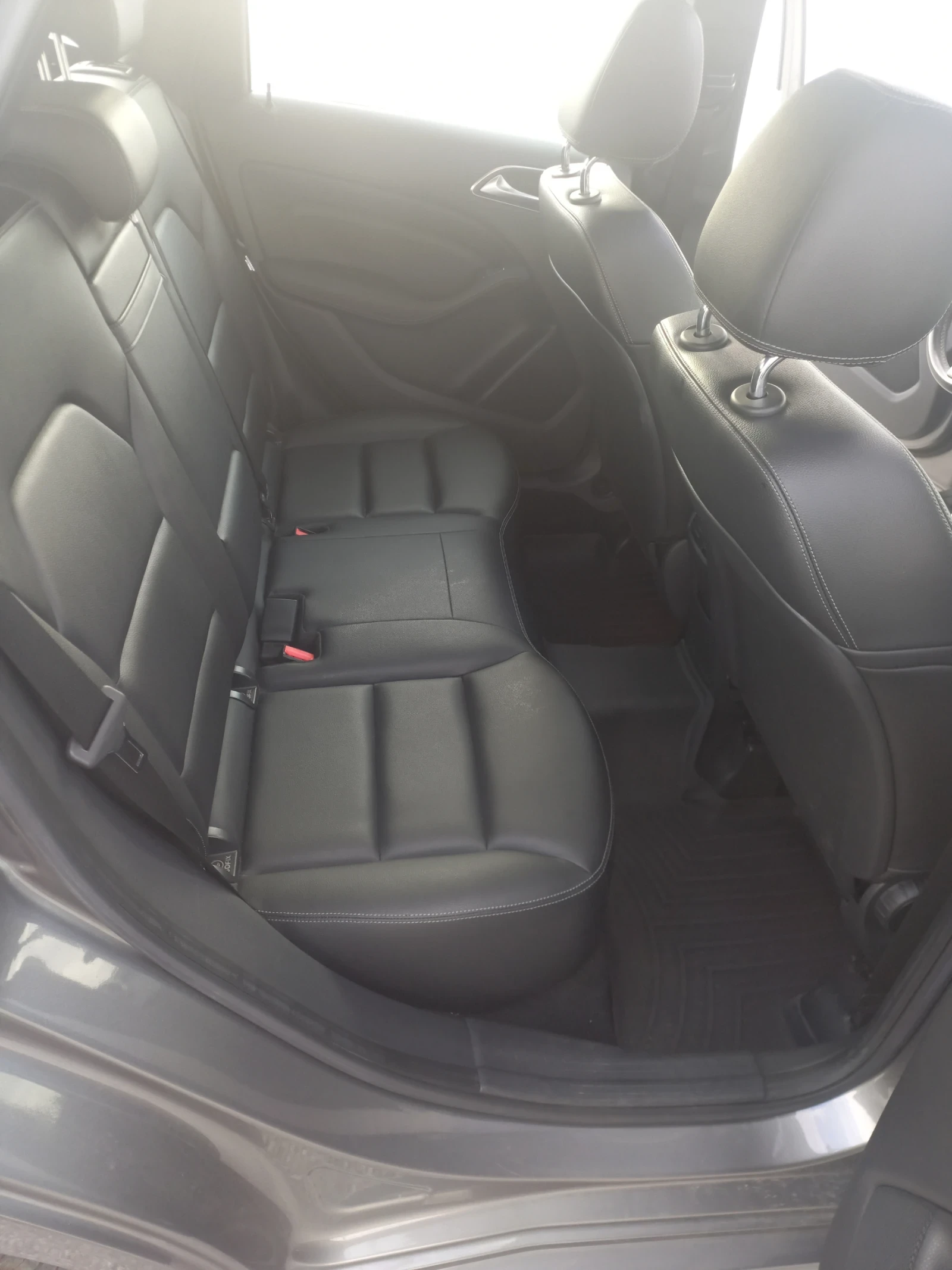 Mercedes-Benz B 250, снимка 16 - Автомобили и джипове - 54742372