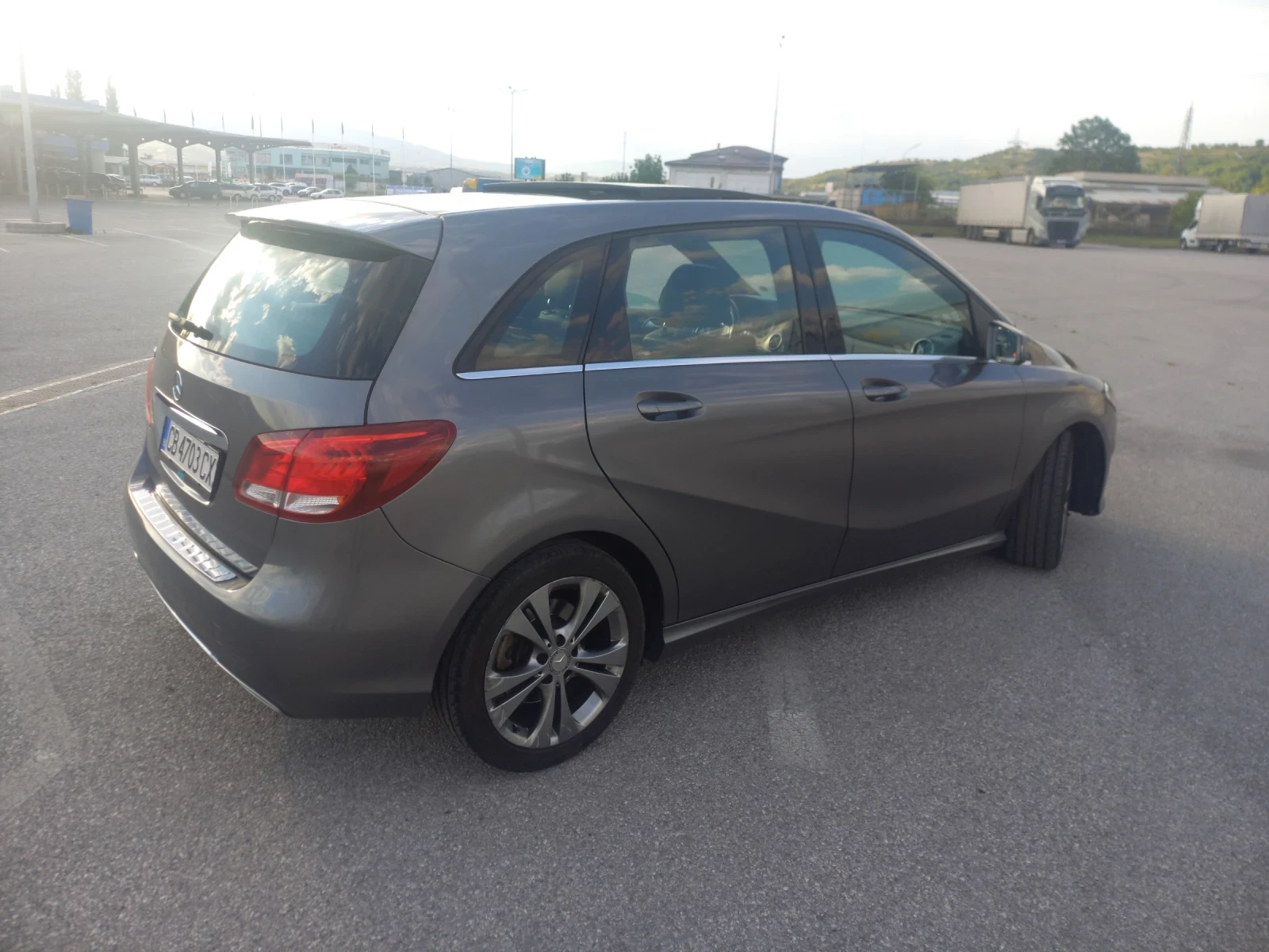 Mercedes-Benz B 250, снимка 5 - Автомобили и джипове - 54742372