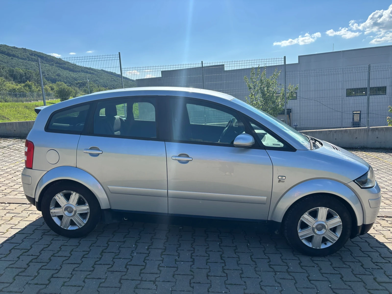 Audi A2 1.6, снимка 4 - Автомобили и джипове - 54812207