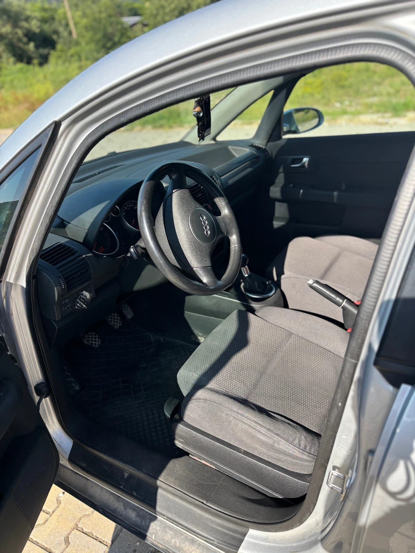 Audi A2 1.6, снимка 8 - Автомобили и джипове - 54812207