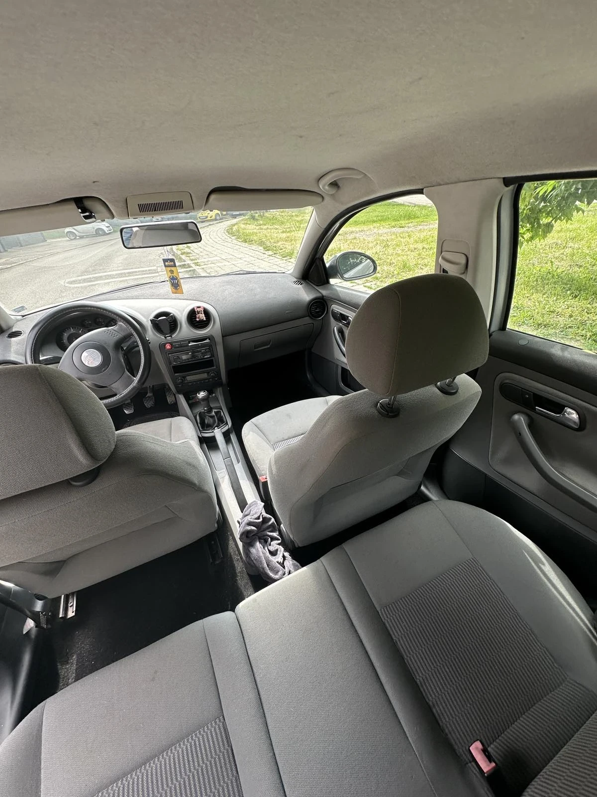 Seat Ibiza, снимка 6 - Автомобили и джипове - 54818419