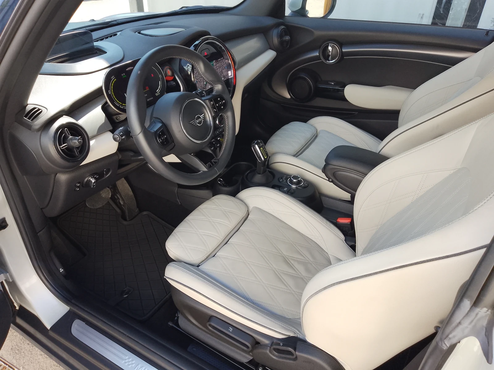 Mini Cooper s SE/MINI YOURS/FULL, снимка 9 - Автомобили и джипове - 55140653