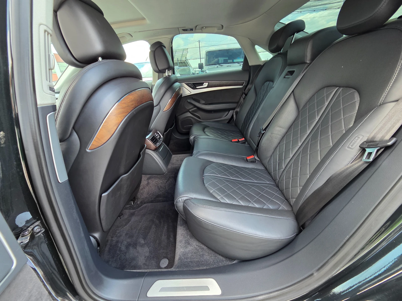 Audi A8 4.2TDI Swiss, снимка 12 - Автомобили и джипове - 55153224
