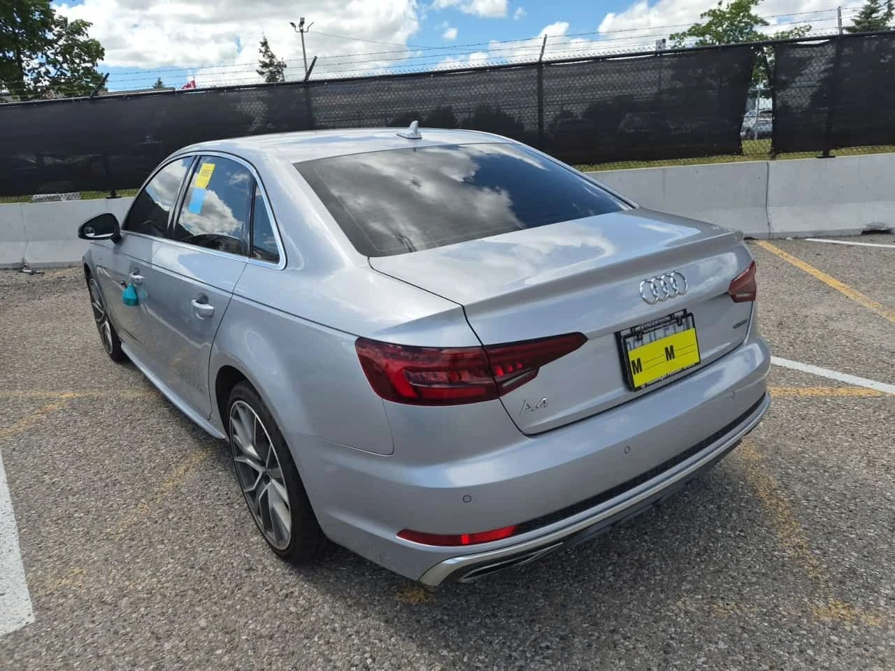 Audi A4 PROGRESSIV/CARFAX/ДИСТРОНИК/ПОДГРЕВ/ШИБЕДАХ/, снимка 4 - Автомобили и джипове - 55305169