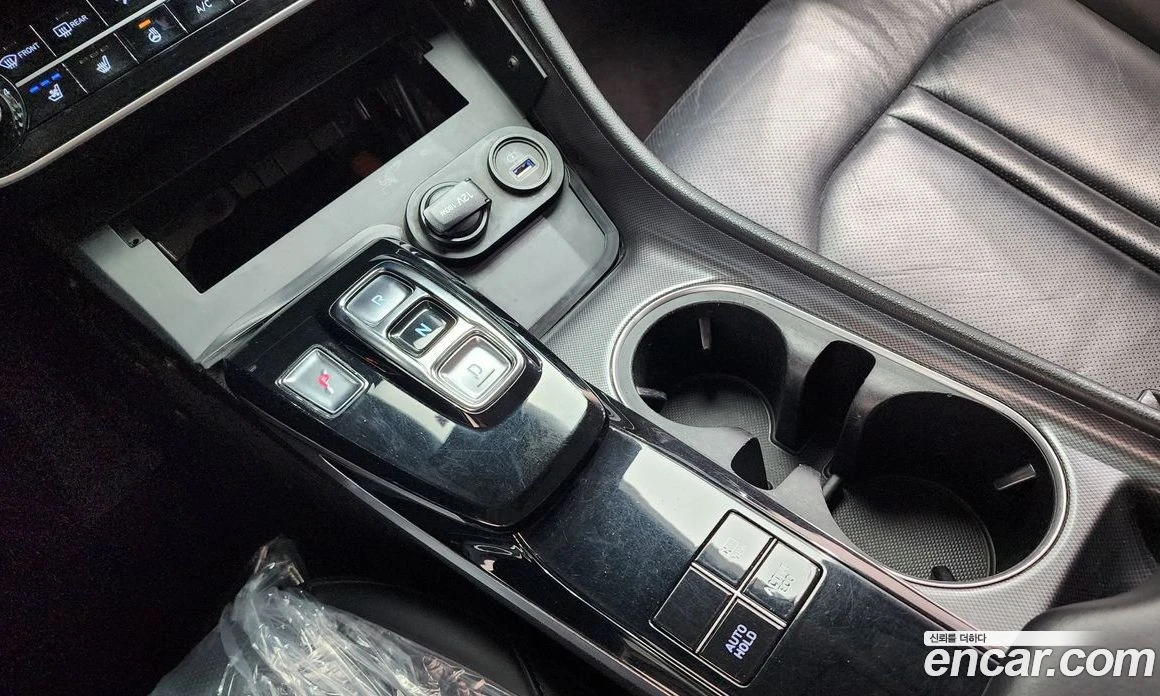 Hyundai Sonata 2.0 Smart, снимка 9 - Автомобили и джипове - 56155391