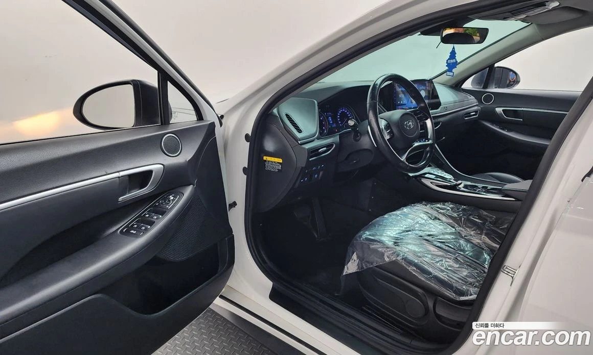 Hyundai Sonata 2.0 Smart, снимка 10 - Автомобили и джипове - 56155391