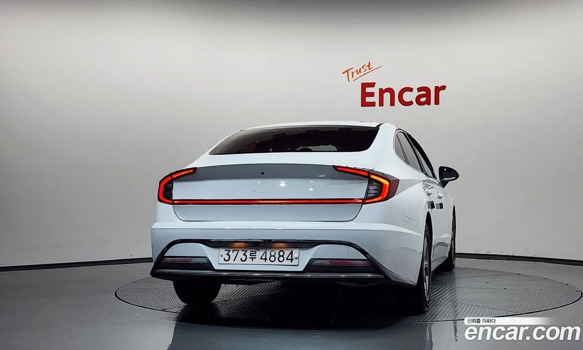 Hyundai Sonata 2.0 Smart, снимка 4 - Автомобили и джипове - 56155391